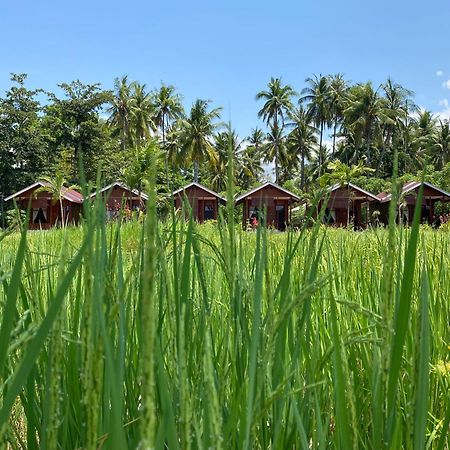 Nuna Bungalows Riung Buitenkant foto
