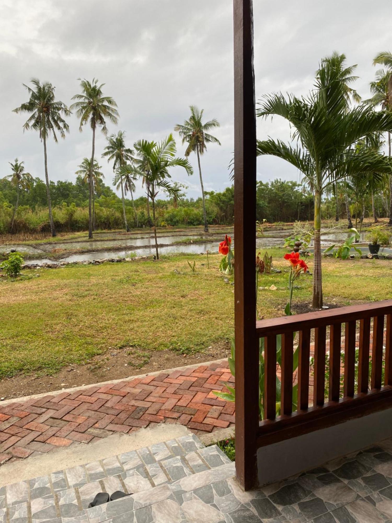 Nuna Bungalows Riung Buitenkant foto
