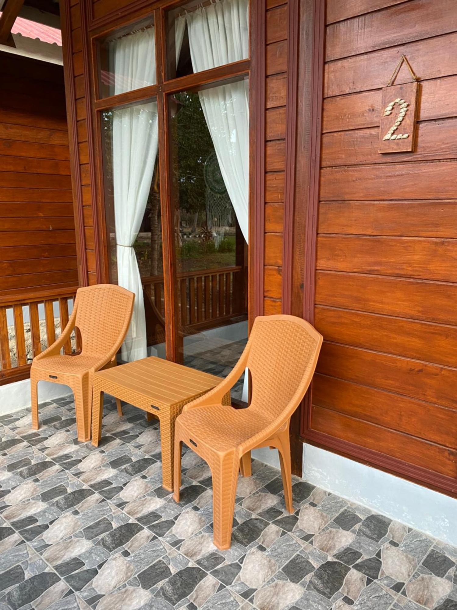 Nuna Bungalows Riung Buitenkant foto